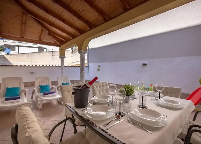 Апартаменты Oleander *